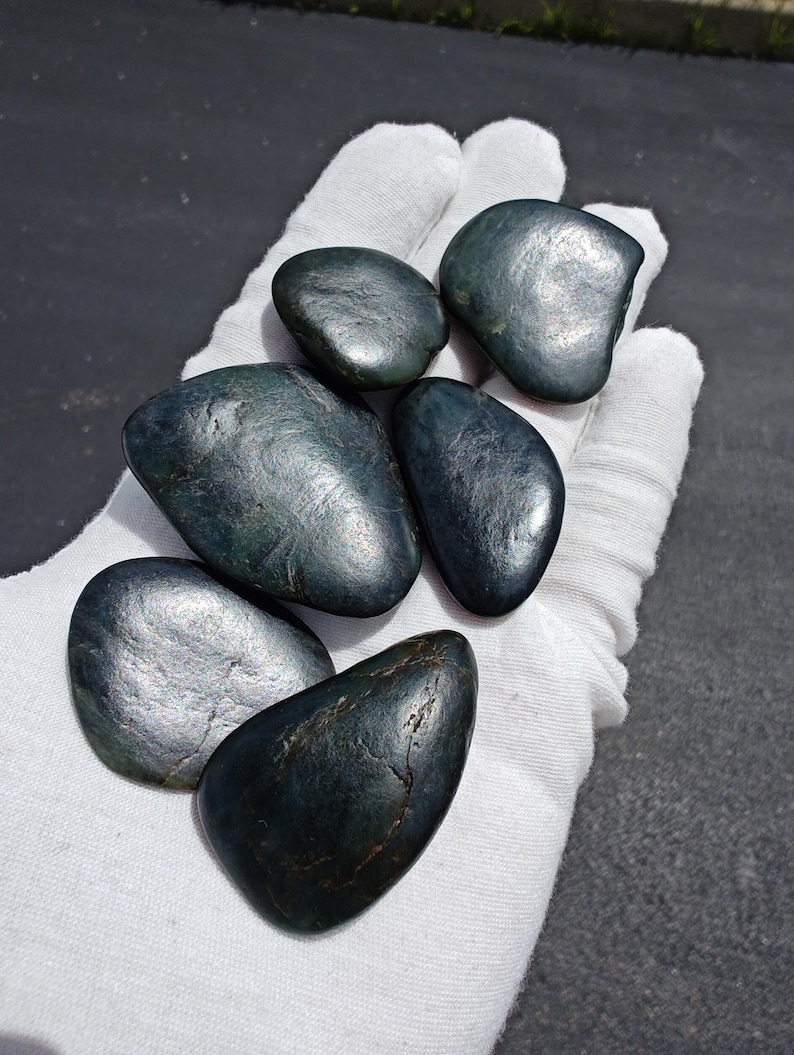 Decent! 6 pcs of Authentic Big Sur Jade Ocean Worn