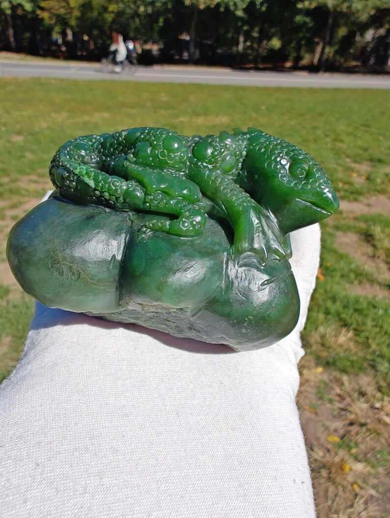 Certified Authentic Canadian Yukon Nephrite Jade Hand Carved Lizard (Not Big Sur Jade) - Image 7