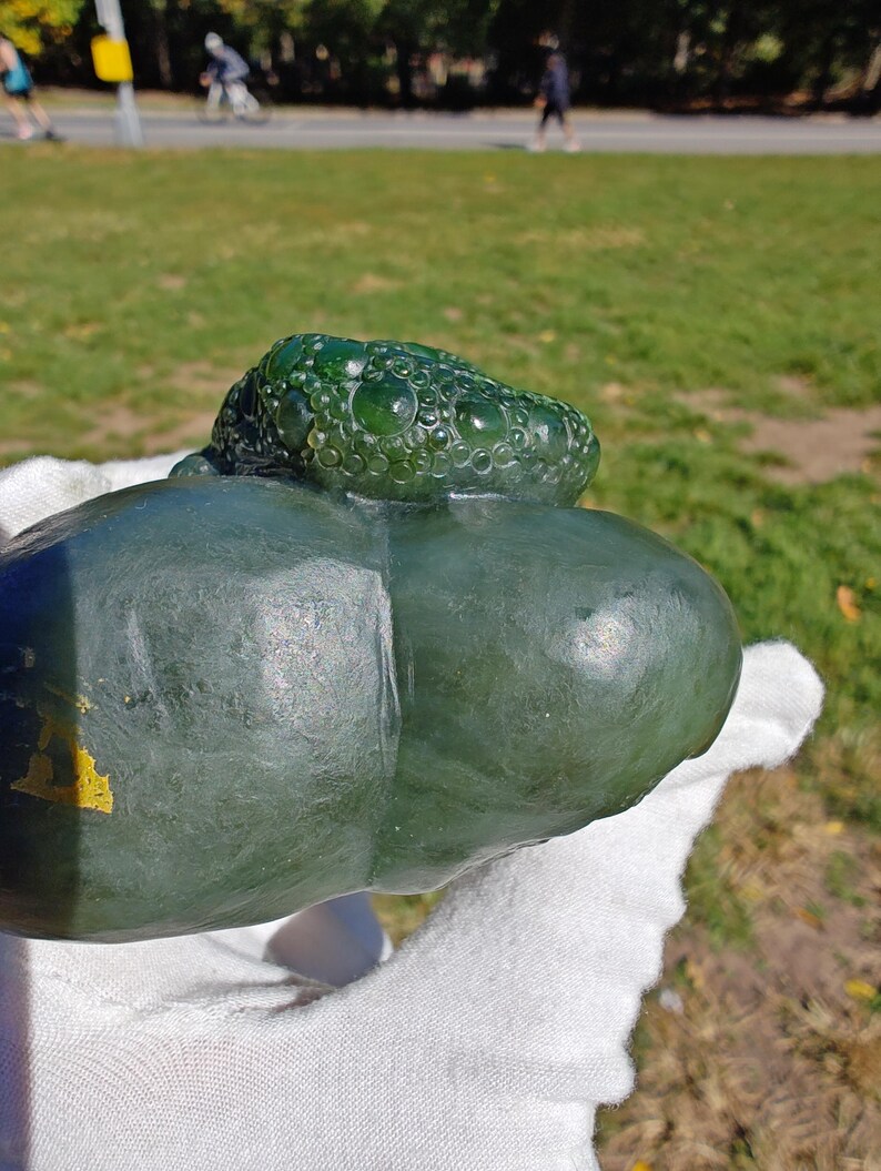 Certified Authentic Canadian Yukon Nephrite Jade Hand Carved Lizard (Not Big Sur Jade) - Image 6