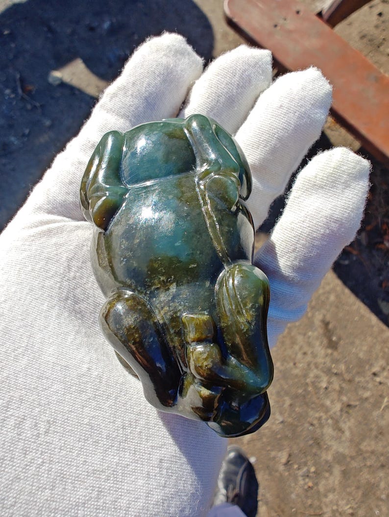 Authentic Handmade Nephrite Jade Cow - Image 3