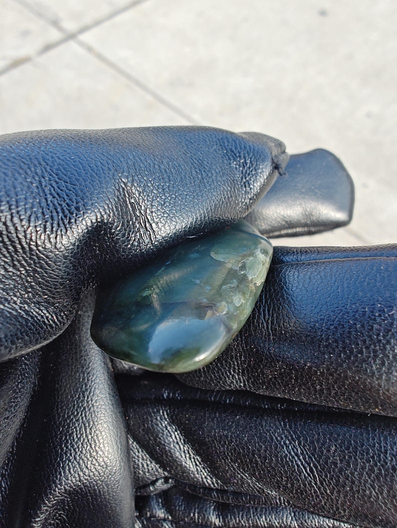 Californian Big Sur Nephrite Jade - Hand Polished Stone - Image 5