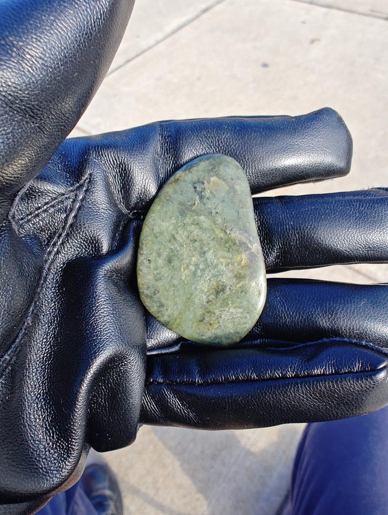 Californian Big Sur Nephrite Jade - Hand Polished Stone - Image 7
