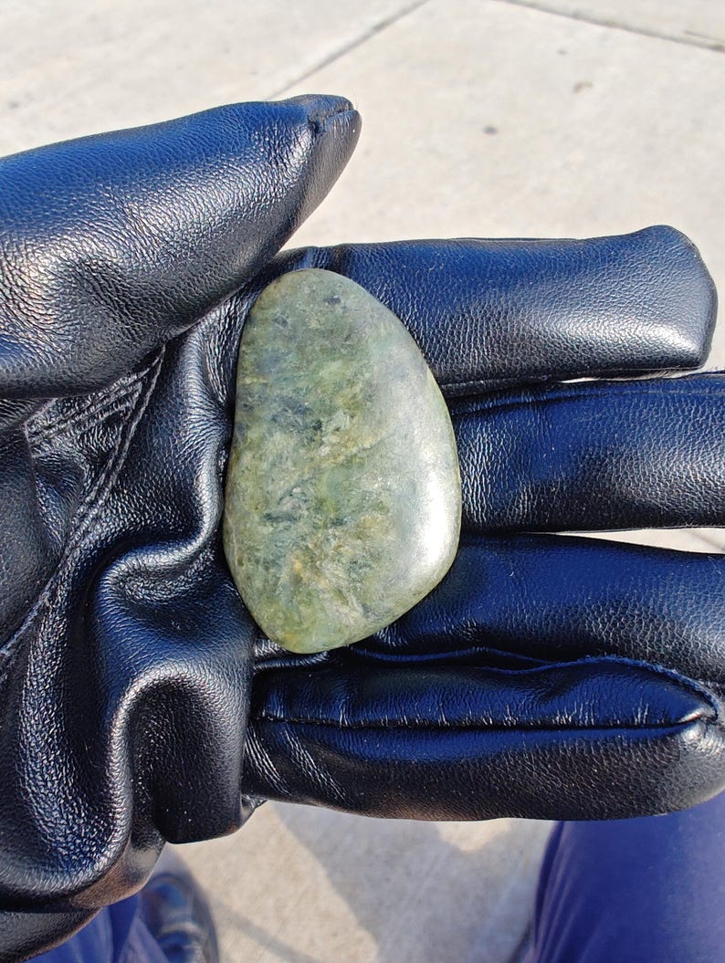 Californian Big Sur Nephrite Jade - Hand Polished Stone - Image 8