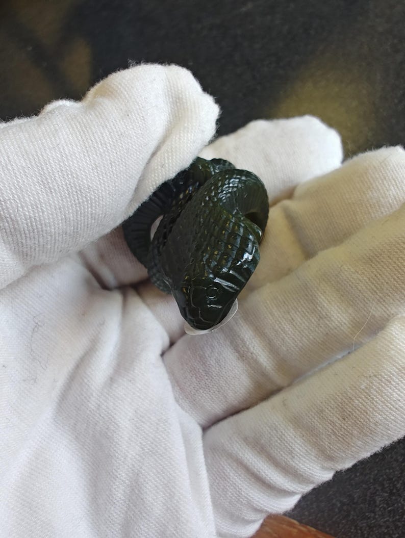 Certified Handcarved Authentic Nephrite Jade King Cobra Ring - size 10.5 - Image 4