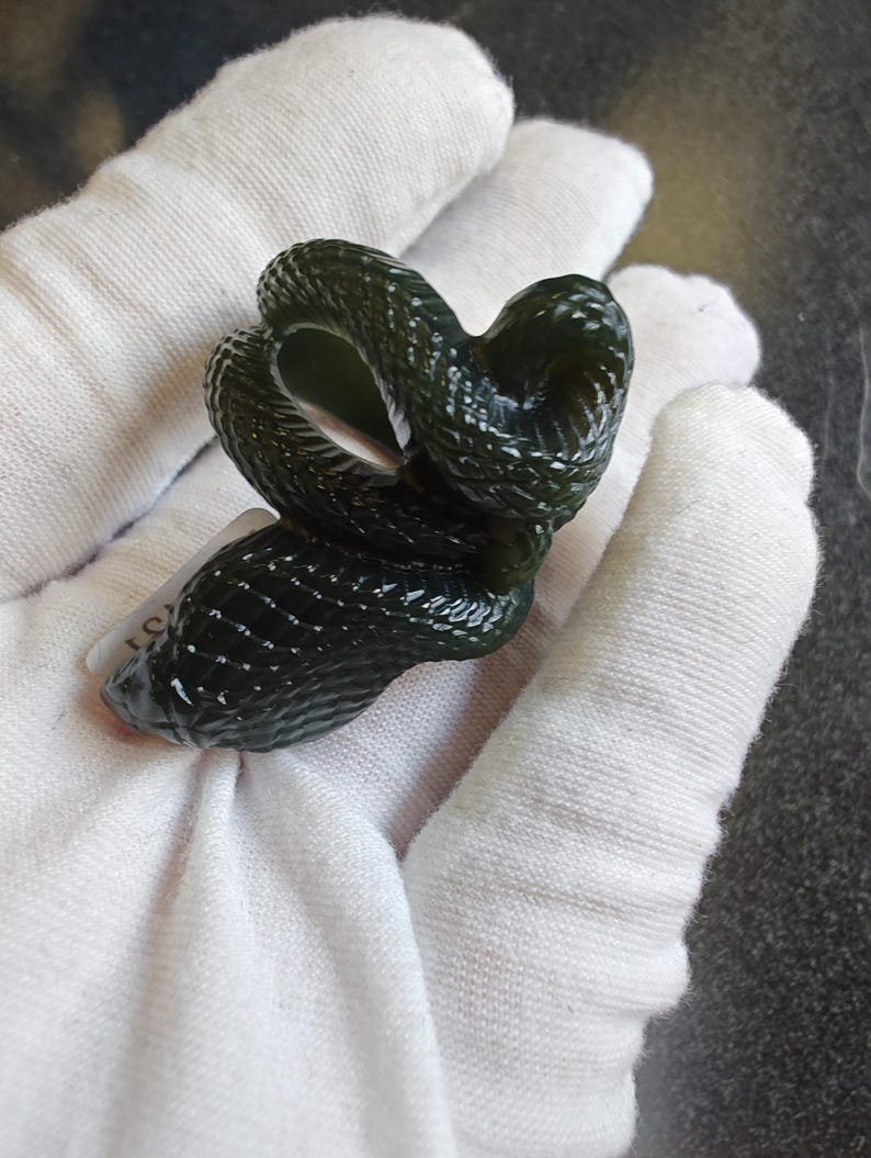 Certified Handcarved Authentic Nephrite Jade King Cobra Ring - size 10.5 - Image 3