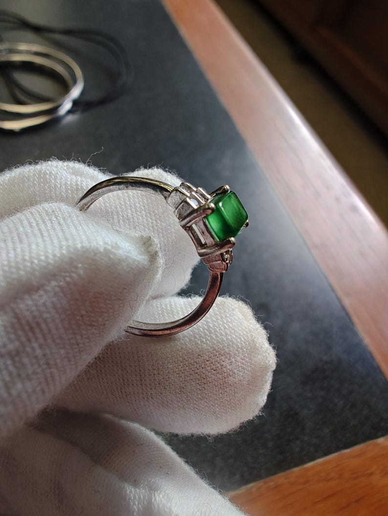 Guatemalan Jadeite Jade Ring, Silver925, Adjustable Size - Image 3