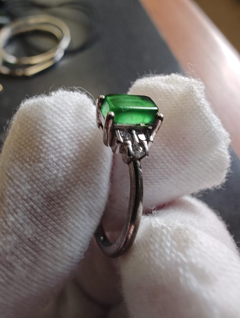 Guatemalan Jadeite Jade Ring, Silver925, Adjustable Size - Image 2