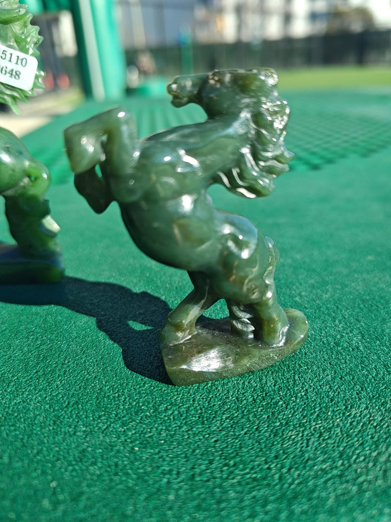 Mac's Jade Brand Handcrafted Certified Nephrite Jade Horse (Small) - Image 9
