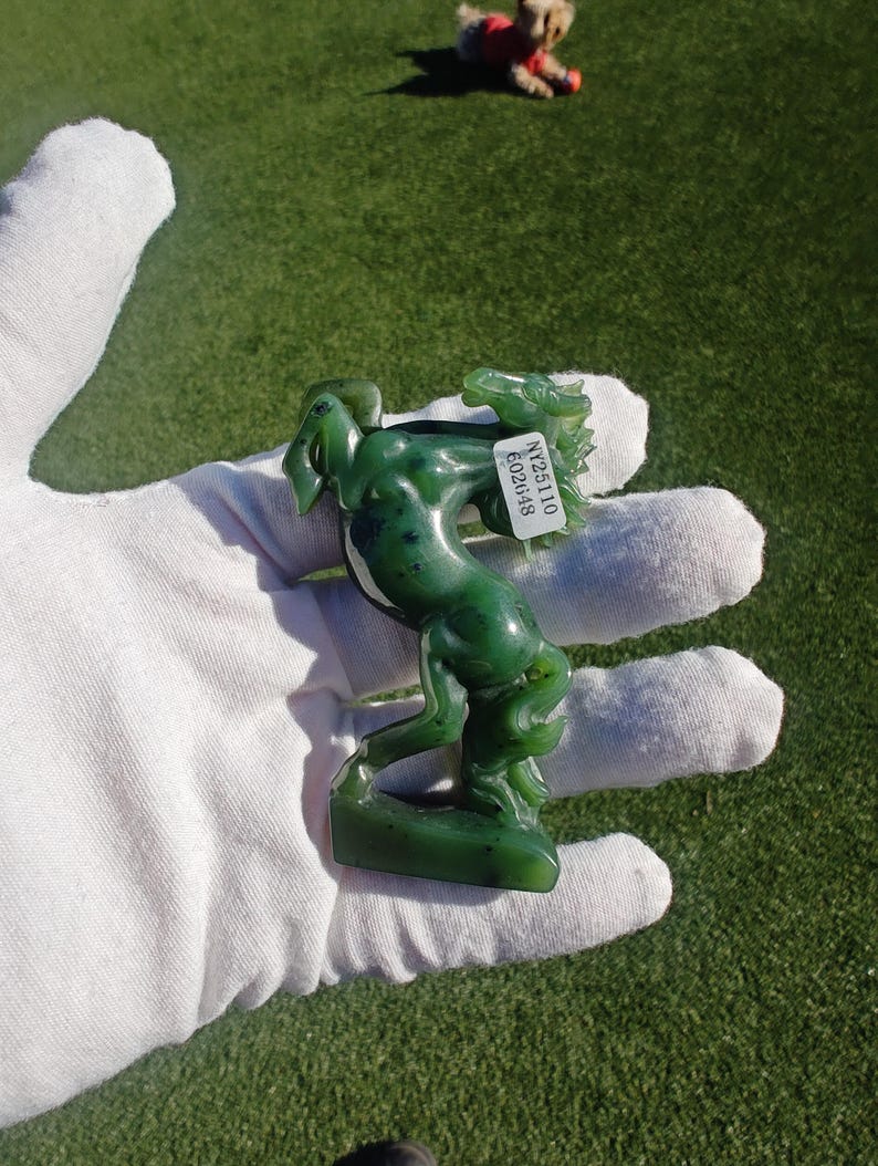 Mac's Jade Brand Handcrafted Certified Himalayan Nephrite Jade Horse (Medium) - Image 10