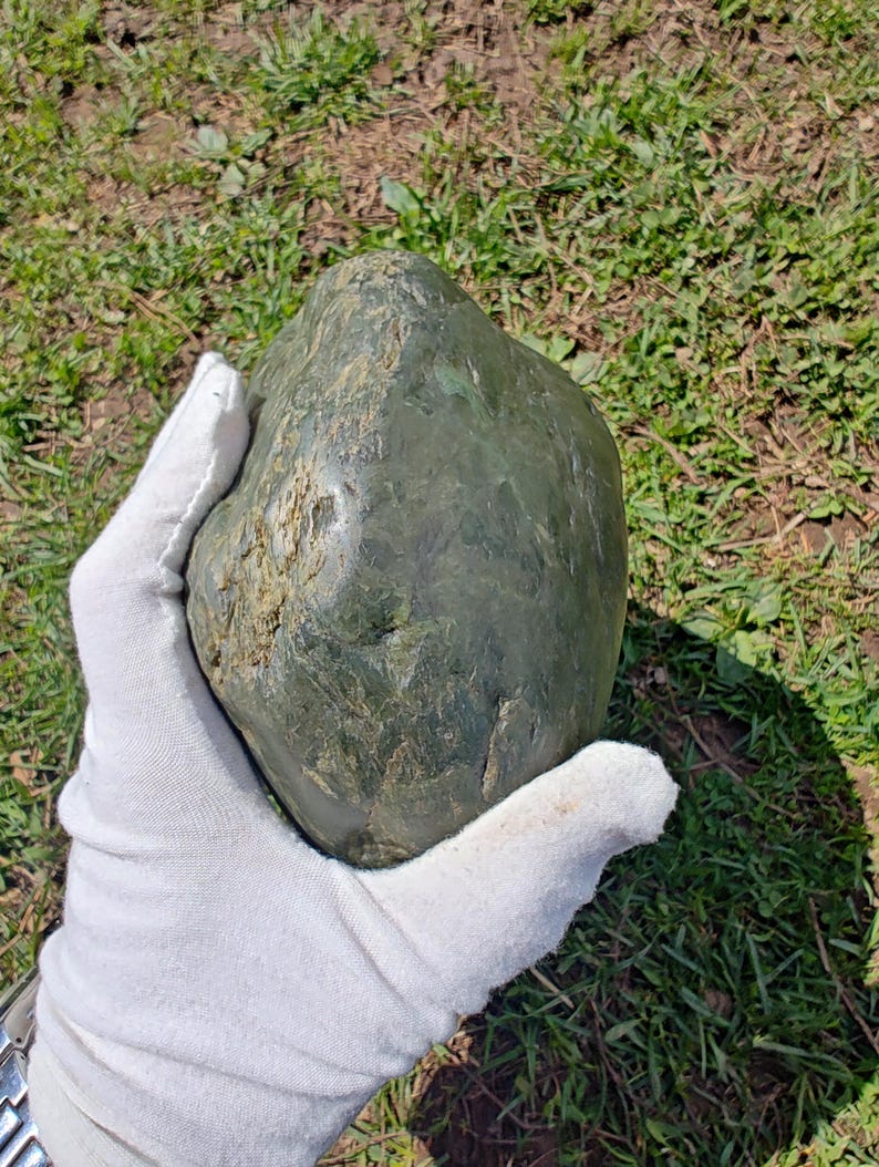 Huge Dive Piece! Ocean Polish Big Sur Nephrite Jade Boulder , Almost 14lbs - Image 4