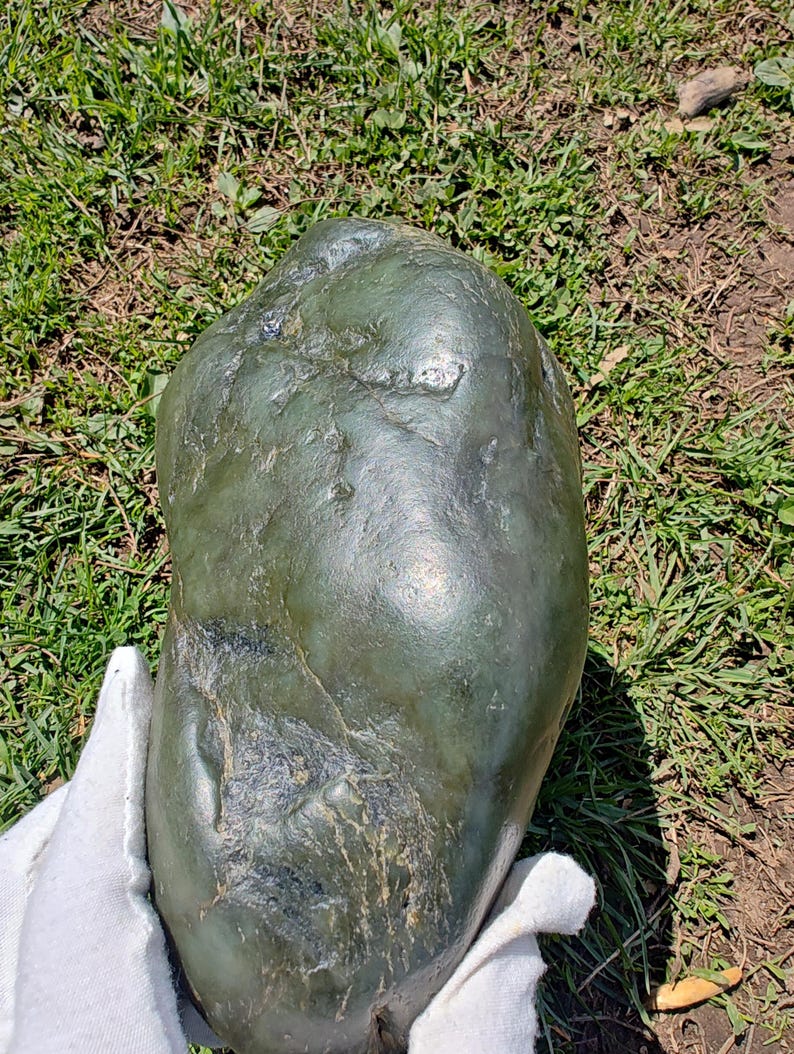 Huge Dive Piece! Ocean Polish Big Sur Nephrite Jade Boulder , Almost 14lbs - Image 7