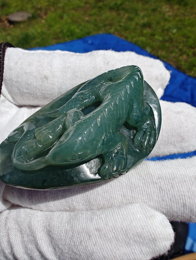 Certiy Guatemalan Icy Jadeite Jade Lizard - Image 2