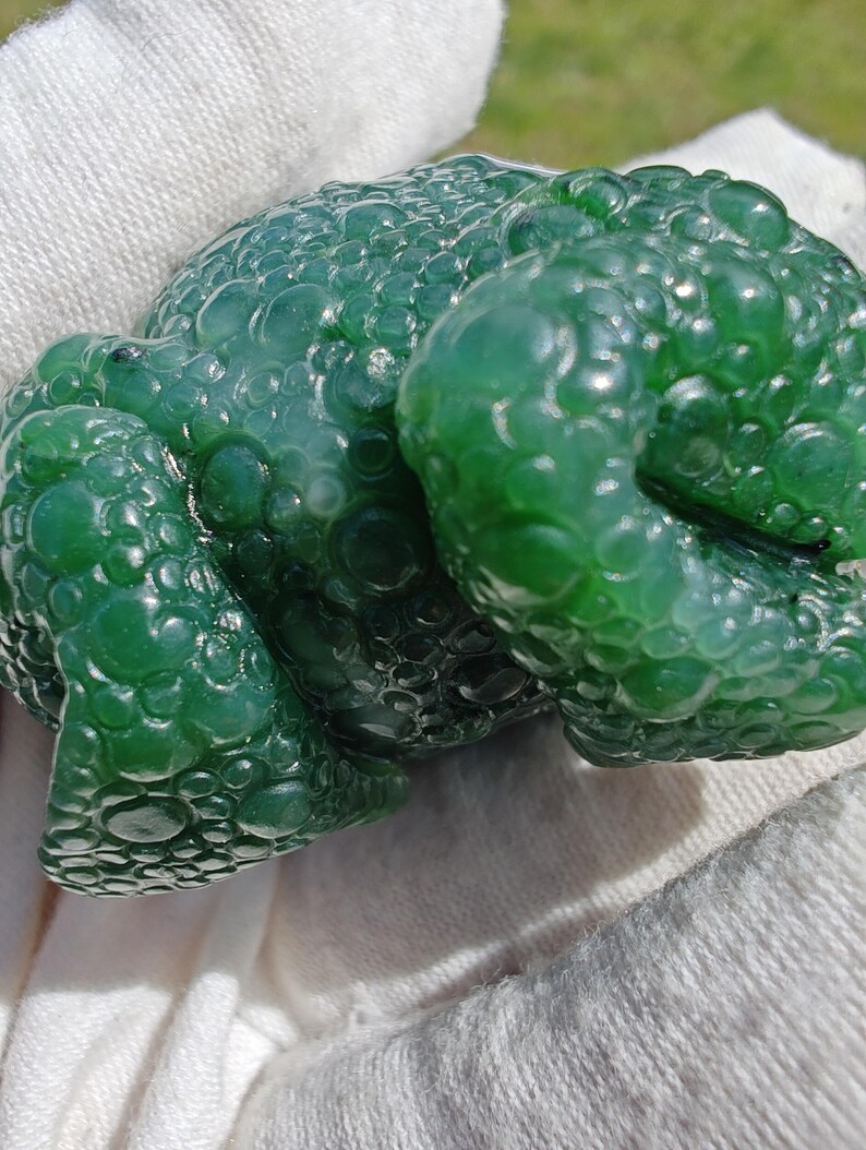 Certified Handmade Authentic Canadian Icy Nephrite Jade Frog (Yukon Jade) - Image 7