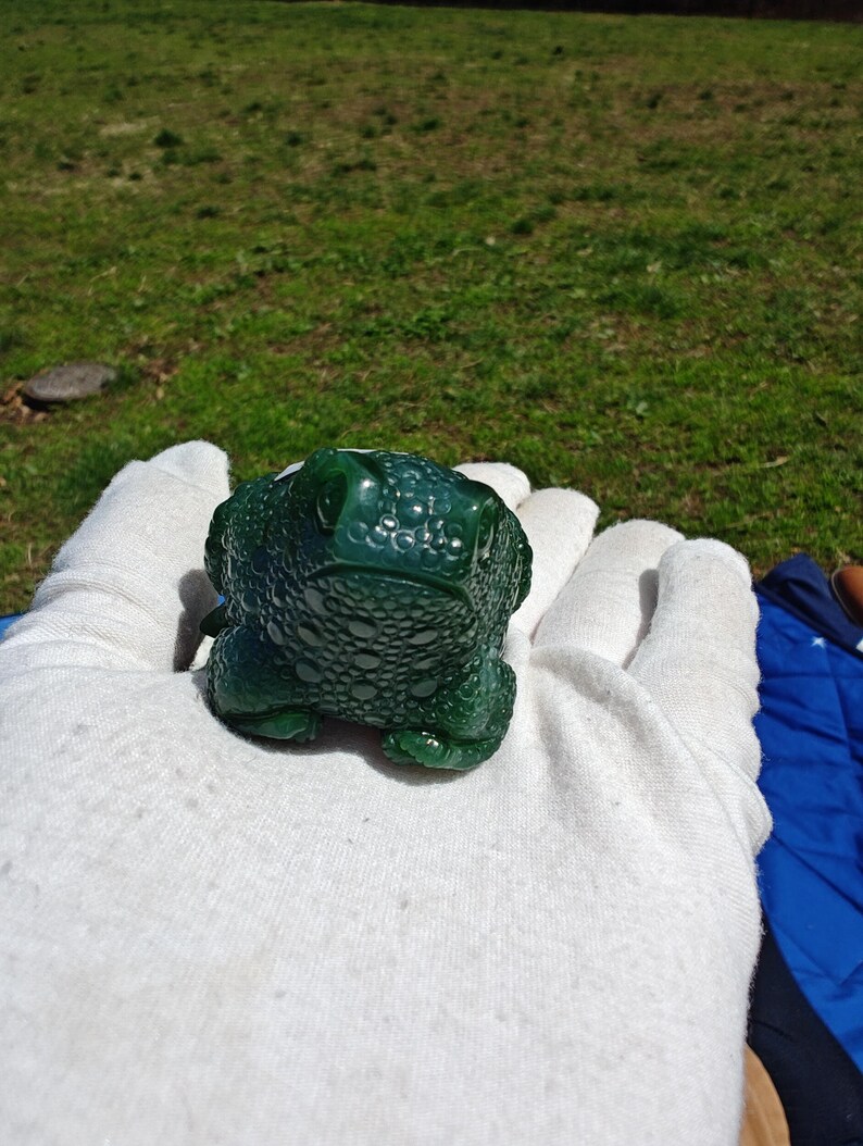 Certified Handmade Authentic Canadian Icy Nephrite Jade Frog (Yukon Jade) - Image 3