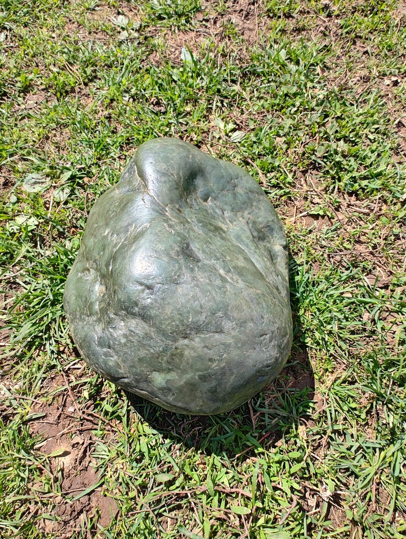 Huge Dive Piece! Ocean Polish Big Sur Nephrite Jade Boulder , Almost 14lbs - Image 8