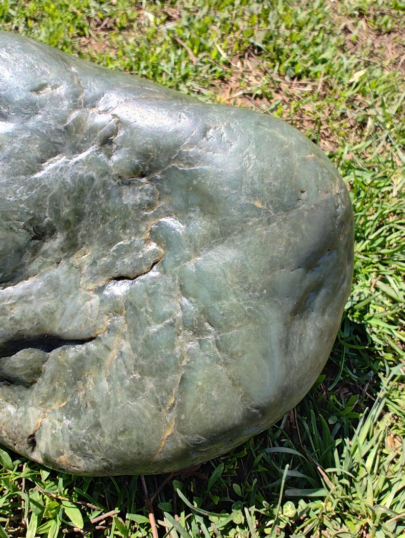 Huge Dive Piece! Ocean Polish Big Sur Nephrite Jade Boulder , Almost 14lbs - Image 3
