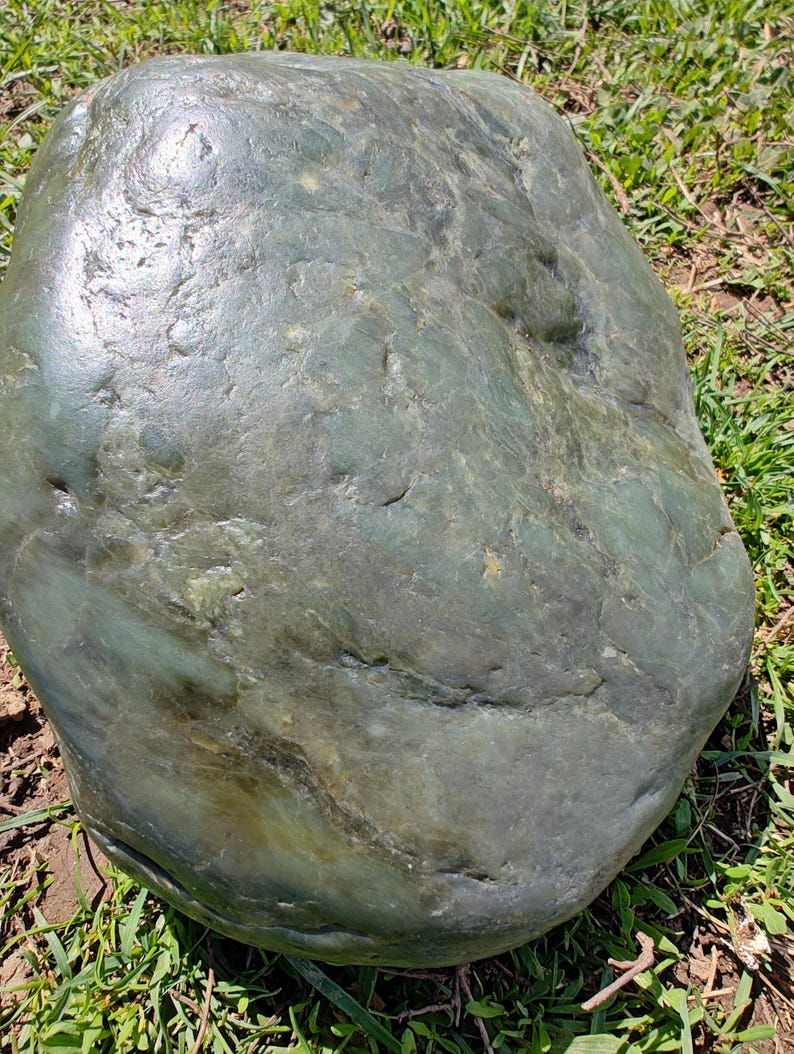 Huge Dive Piece! Ocean Polish Big Sur Nephrite Jade Boulder , Almost 14lbs - Image 2
