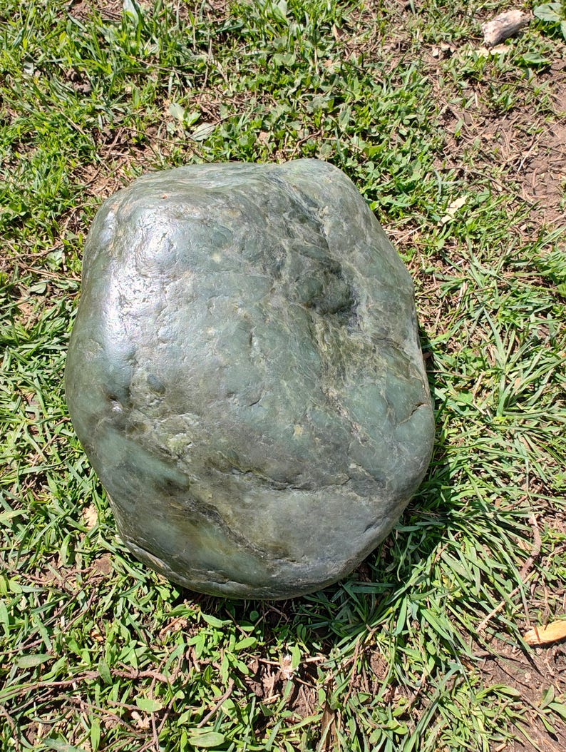 Huge Dive Piece! Ocean Polish Big Sur Nephrite Jade Boulder , Almost 14lbs - Image 9