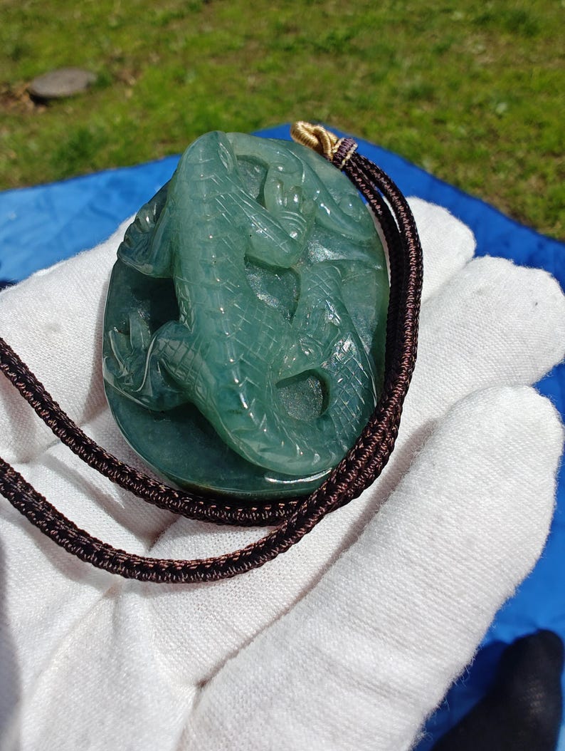 Certiy Guatemalan Icy Jadeite Jade Lizard - Image 4