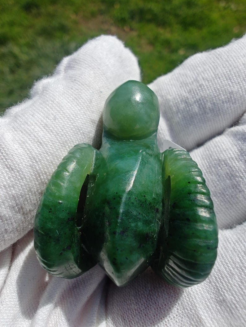 Canadian Nephrite Jade Ram Head Pendant, Hand Carved, Lab Certified - Image 8