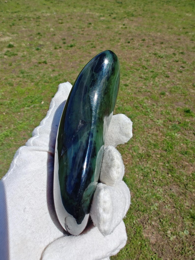 Authentic Big Sur Blue Vulcan Jade Hand Polish Palm Stone - Image 4