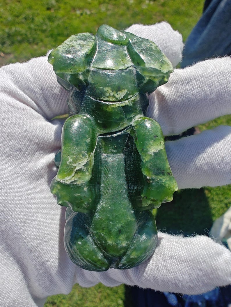 Certified Handmade Authentic Canadian Yukon Icy Nephrite Jade Puppy Dog Carving - Image 4