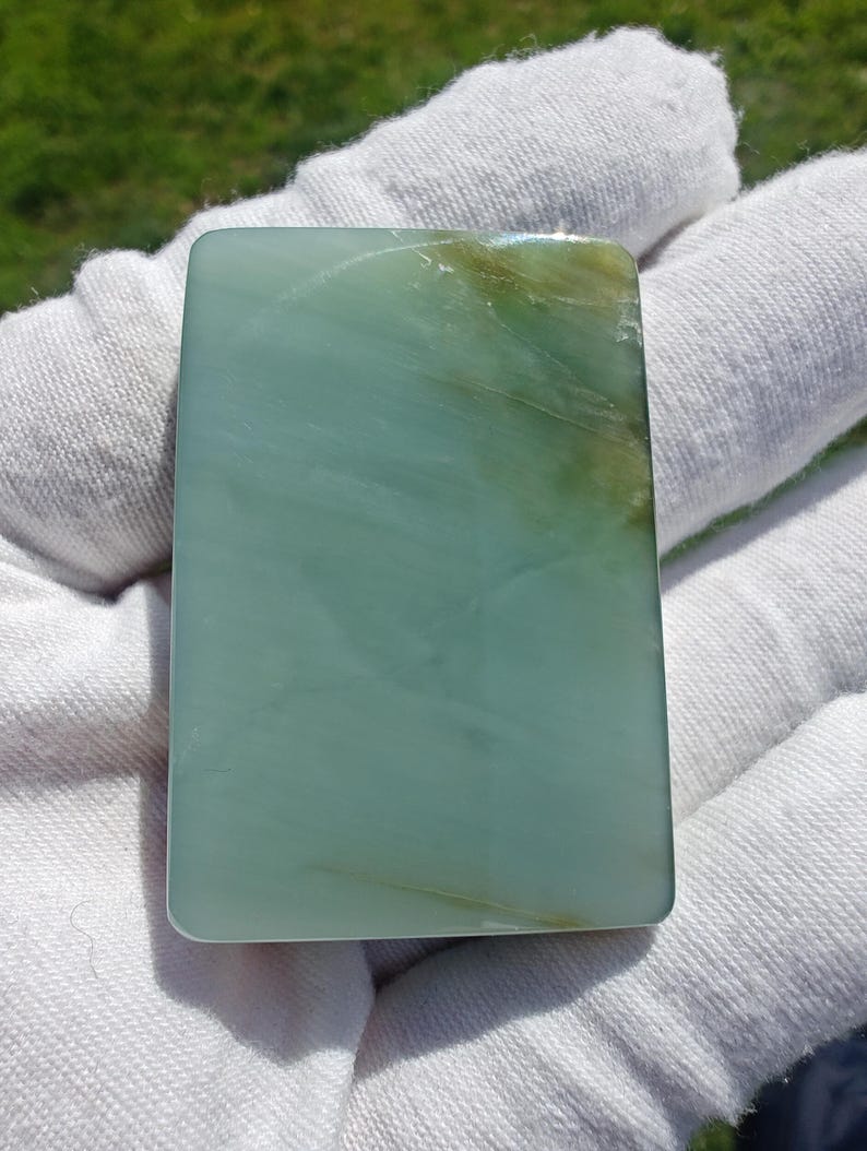 Siberian Light-Cyan Jade Sample – Carving Stone (38.72g)