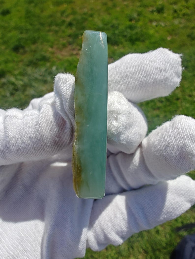 Siberian Light-Cyan Jade Sample – Carving Stone (38.72g) - Image 5