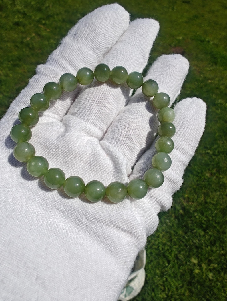 Siberian Nephrite Jade Beaded Bracelet 8mm