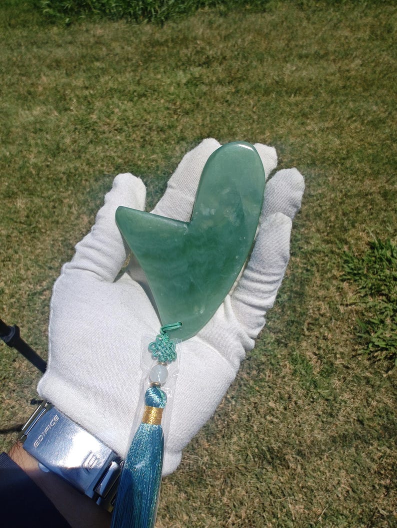 Certified Siberian Nephrite Guasha Jade with chayotancy - Image 9