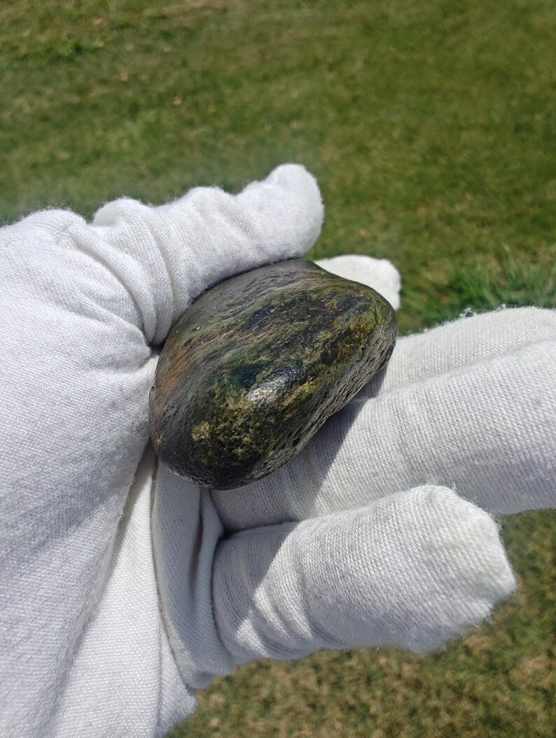 Dive Piece! Natural Big Sur Nephrite Jade Oceab Polish 美国碧玉籽料 - Image 3