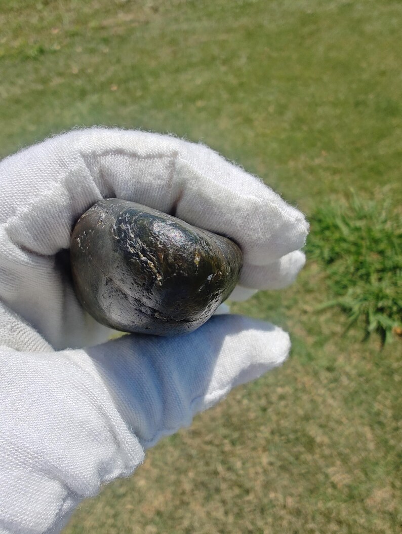 Dive Piece! Natural Big Sur Nephrite Jade Oceab Polish 美国碧玉籽料 - Image 5