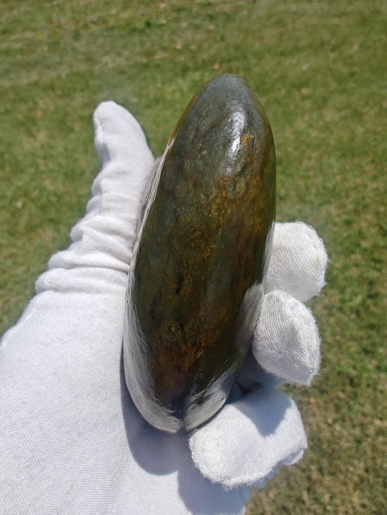 Dive Piece! Natural Big Sur Nephrite Jade Oceab Polish 美国碧玉籽料 - Image 4