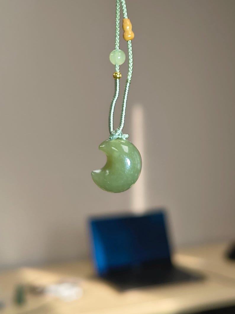 The crescent moon pendant –  Nephrite Jade