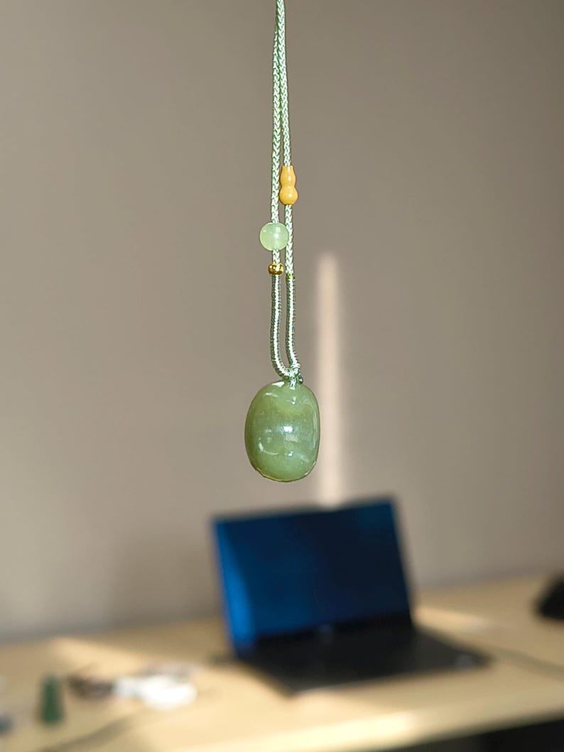 The crescent moon pendant – Nephrite Jade - Image 5