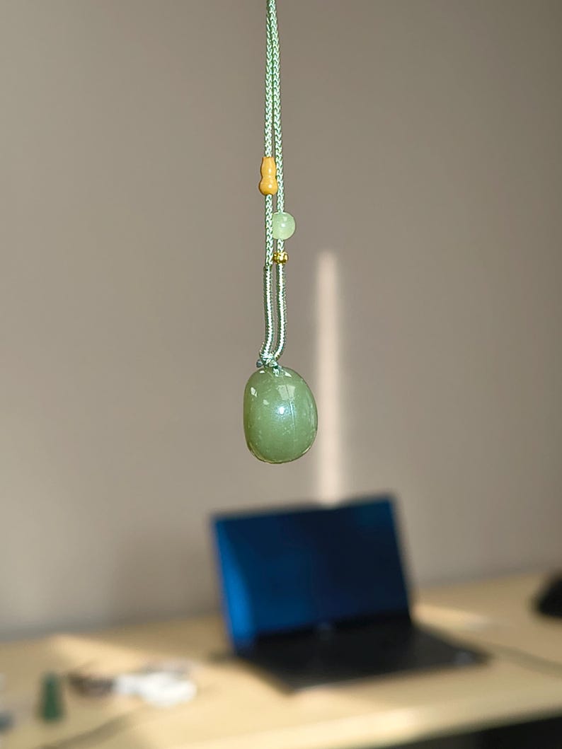 The crescent moon pendant – Nephrite Jade - Image 4