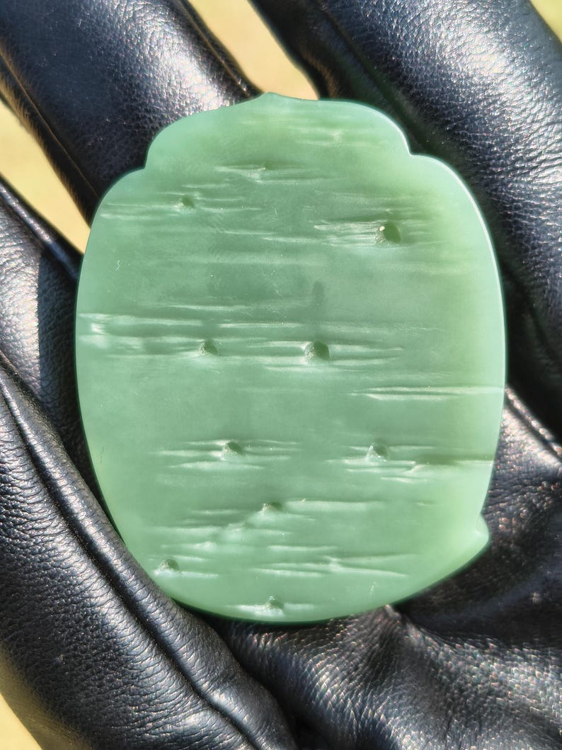 Gem-level plastic like jade amulet Buddha pendant - Buddha in Mind - Image 2