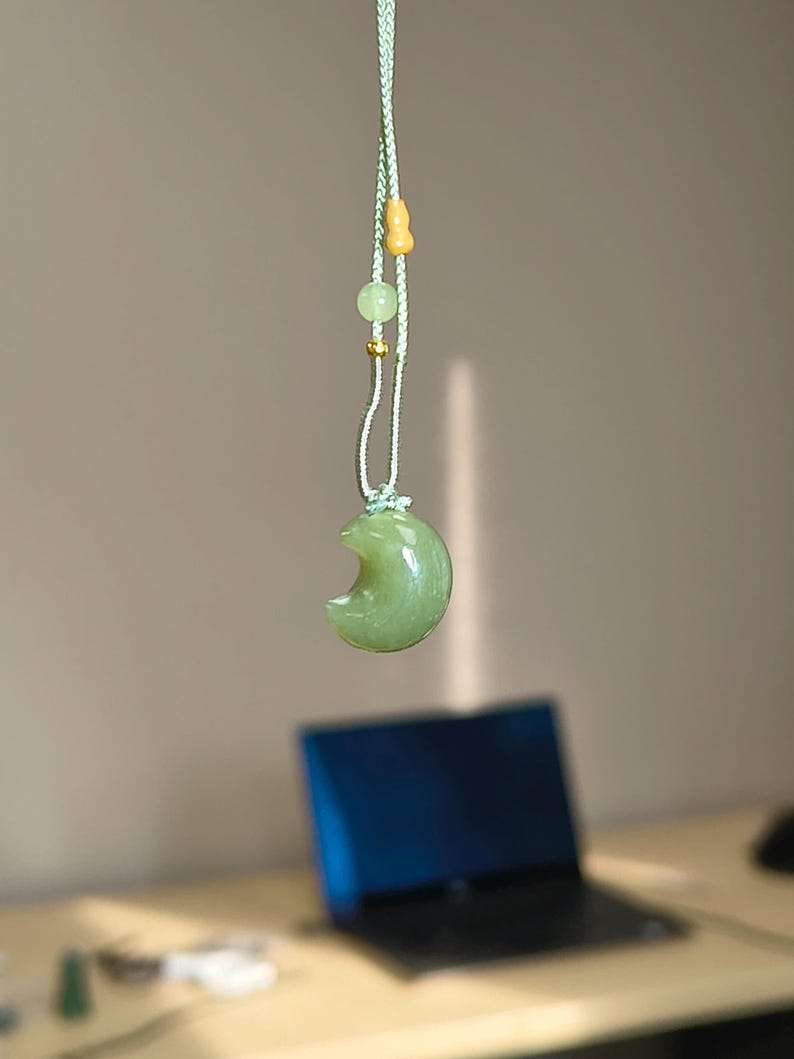 The crescent moon pendant – Nephrite Jade - Image 3