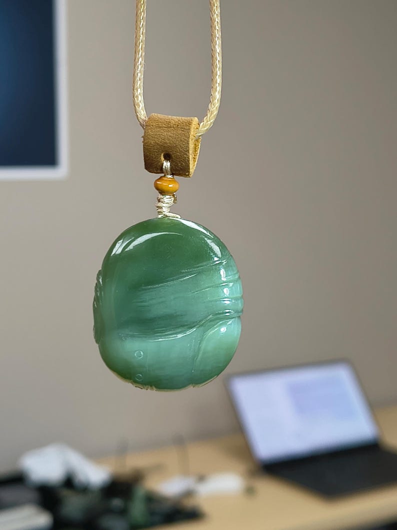 Authentic Siberian Ice Cat's Eye Nephrite Jade Horse Pendant - Image 2